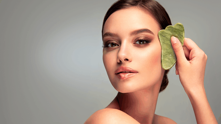 Масажер для обличчя та мікротоки у догляді