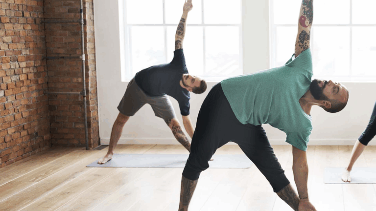 Чоловічий одяг для йоги: базові вимоги